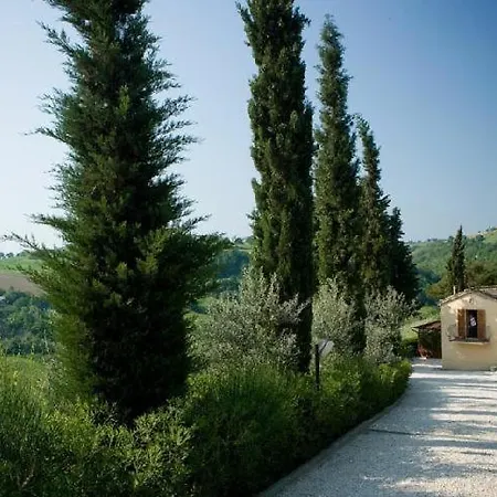 Sleeps 2 Pool Wifi T762272 * Montecarotto