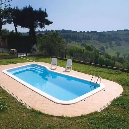 アパート Sleeps 2 Pool Wifi T762272 Montecarotto